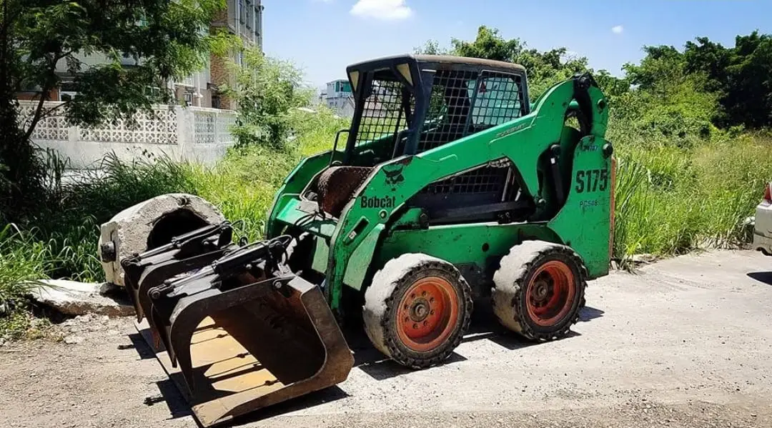 公司車輛 5